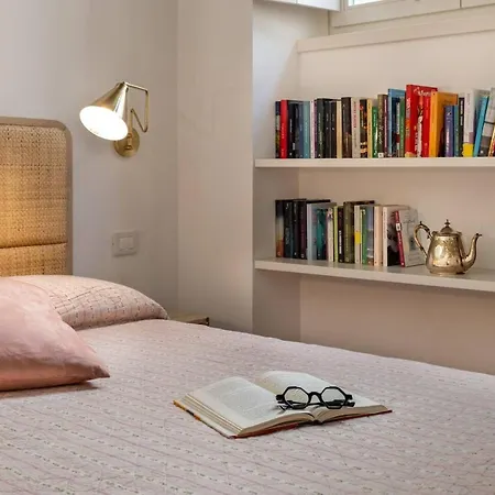 Apartamento Book Lovers@arenatheatre *